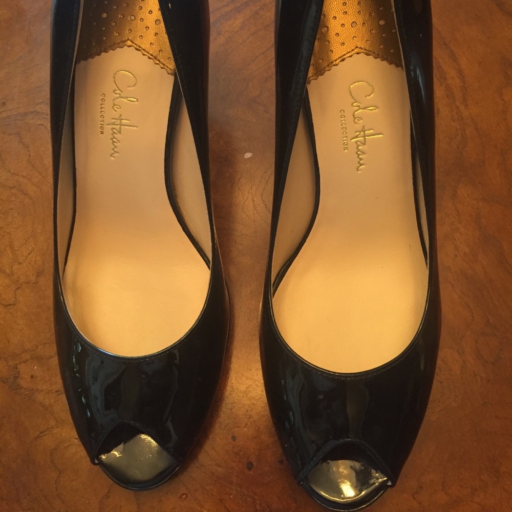 EUC Cole Haan  black peep toe